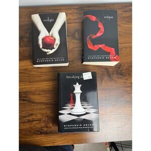 Lot of 3 Twilight books: Twilight Breaking Dawn Eclipse  Stephenie Meyer